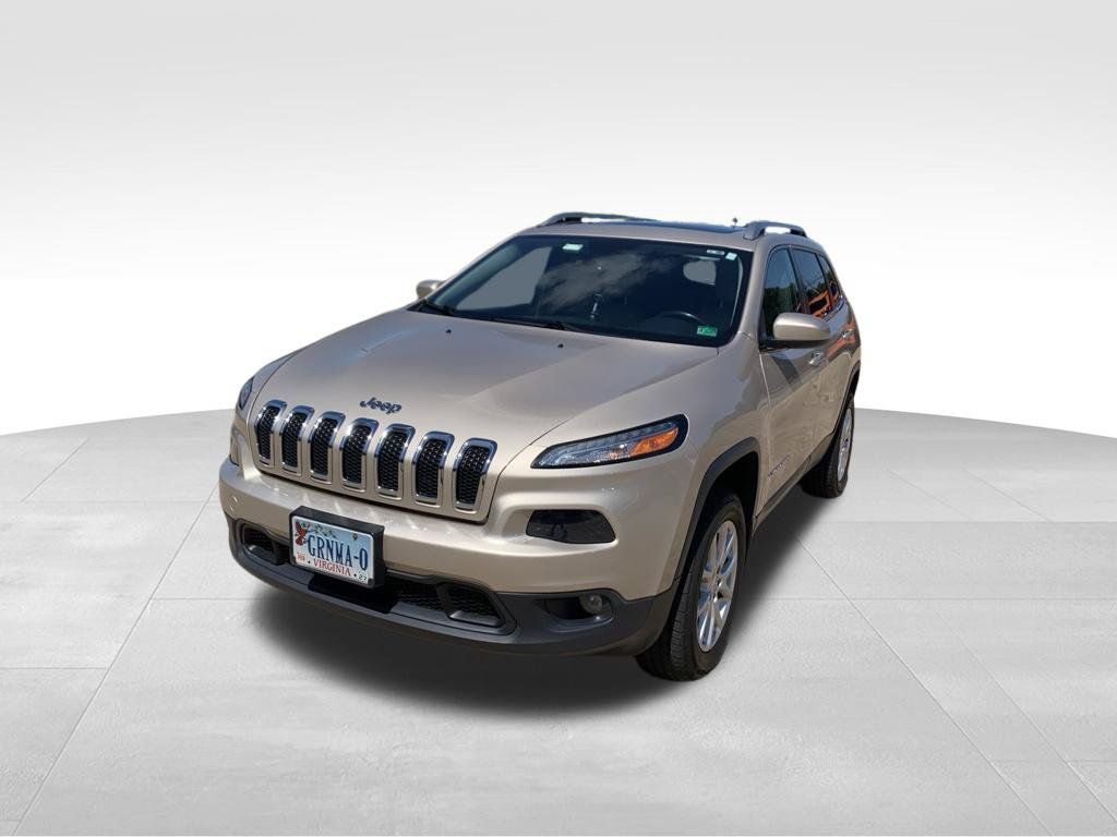 Used 2015 Jeep Cherokee Latitude w/ Comfort/Convenience Group AWD/4WD image 3