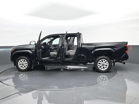 Used 2024 Toyota Tacoma SR5 AWD/4WD image 30