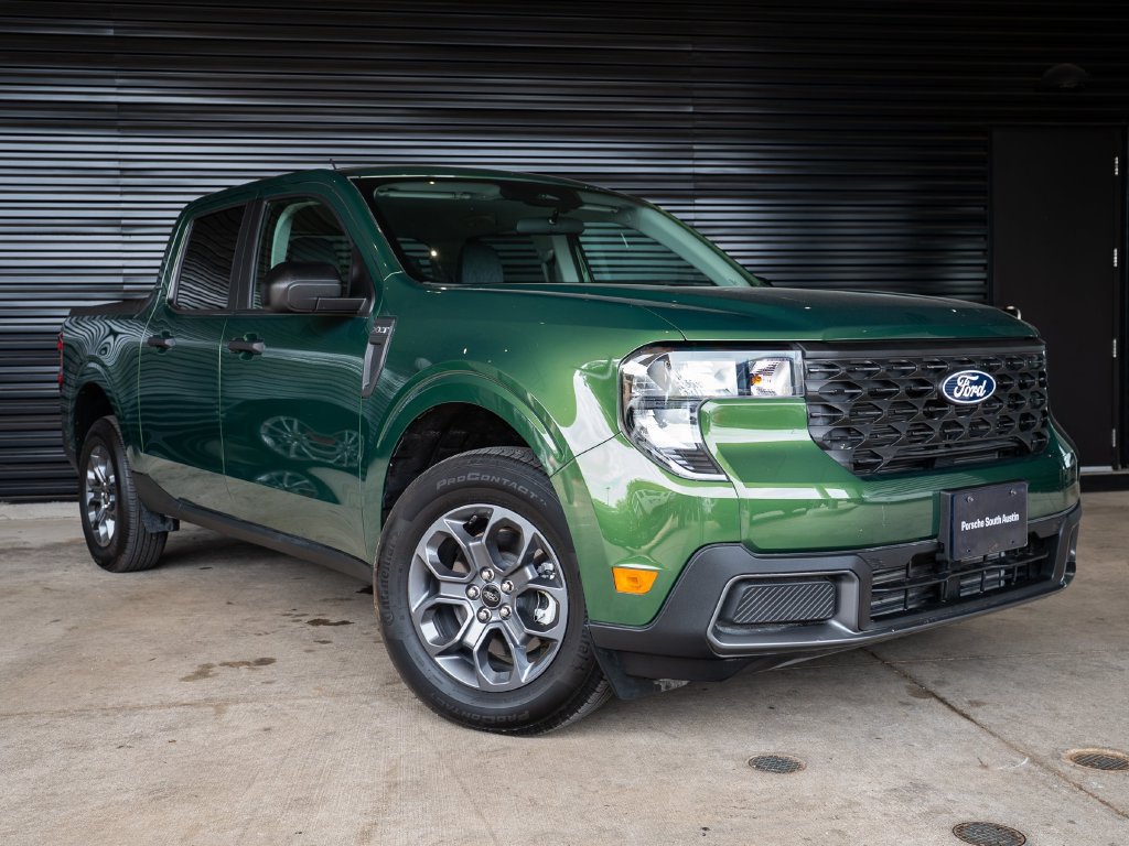 Used 2025 Ford Maverick XLT w/ Equipment Group 302A AWD/4WD image 9