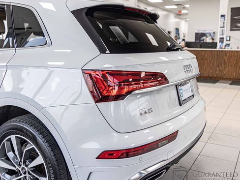 Used 2024 Audi Q5 2.0T Premium Plus w/ Premium Plus Package image 12