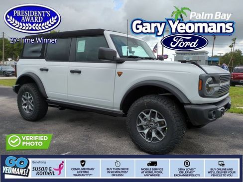 New 2025 Ford Bronco Badlands image 1