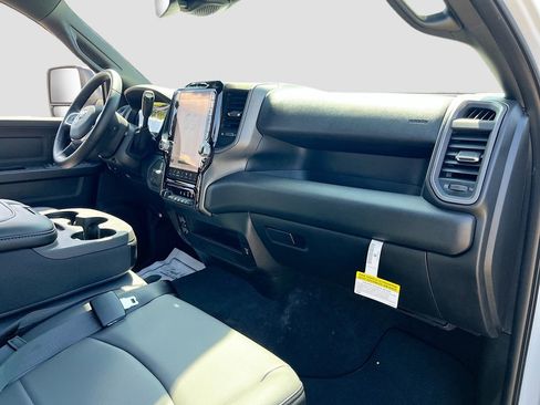 New 2026 RAM 2500 Tradesman AWD/4WD image 27
