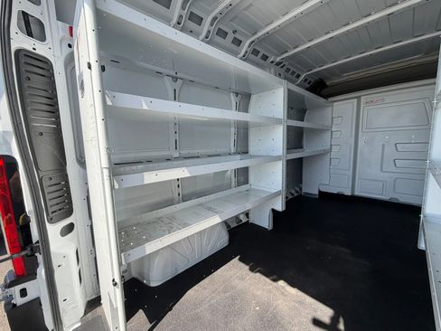 Used 2025 RAM ProMaster 2500 FWD image 14