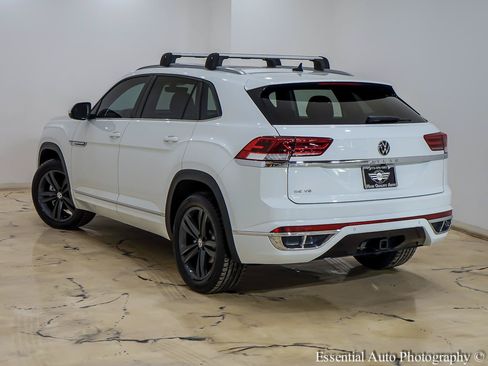 Used 2021 Volkswagen Atlas Cross Sport SE FWD image 10