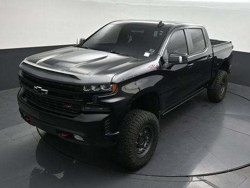 Used 2019 Chevrolet Silverado 1500 LT Trail Boss AWD/4WD image 15
