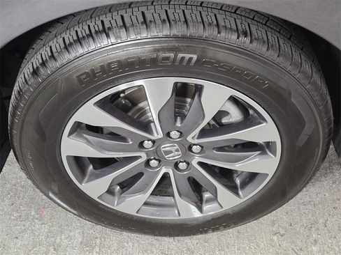 Used 2024 Honda Odyssey EX-L image 13