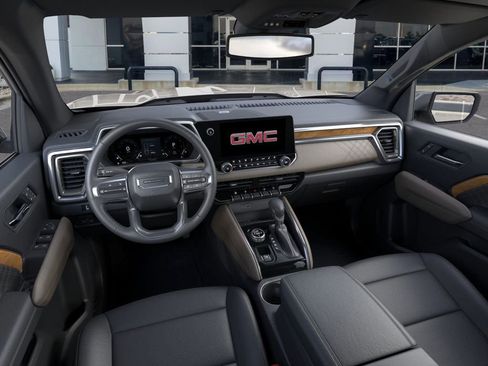 New 2026 GMC Canyon Denali image 15
