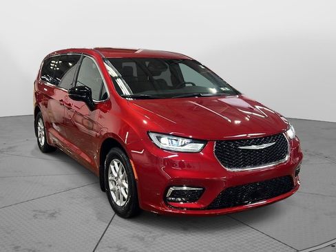 New 2026 Chrysler Pacifica Select FWD image 50