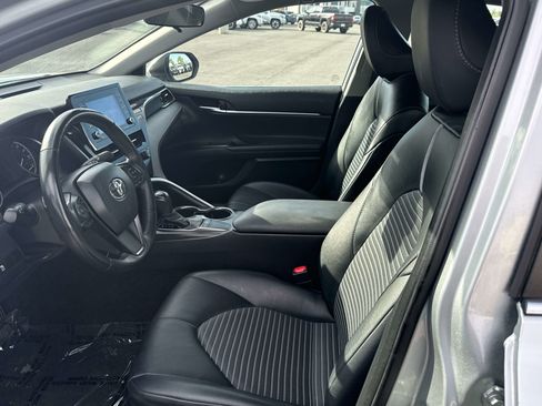 Used 2024 Toyota Camry SE FWD image 11