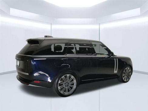 Used 2025 Land Rover Range Rover Autobiography AWD/4WD image 8