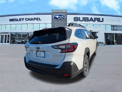 Certified 2025 Subaru Outback Premium w/ Popular Package #1A image 5