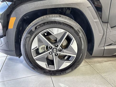 Certified 2025 Hyundai Tucson SEL FWD image 18