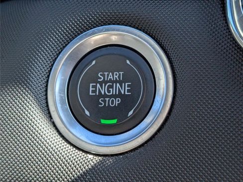 Used 2025 Chevrolet Colorado Z71 w/ Midnight Edition image 27