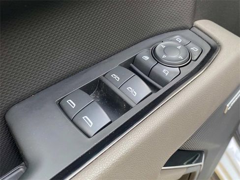 Used 2023 Chevrolet Silverado 1500 ZR2 w/ Technology Package image 13