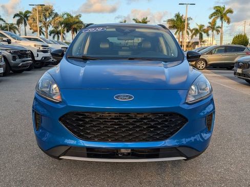 Used 2020 Ford Escape SE Sport image 2