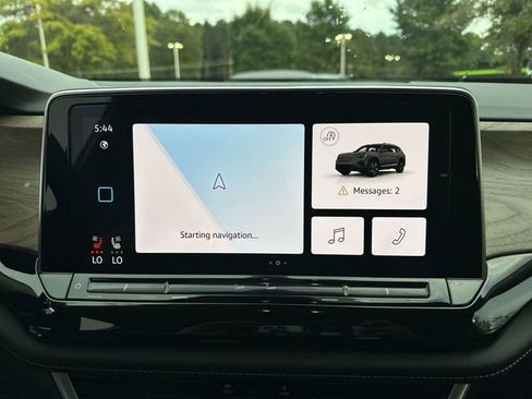 New 2025 Volkswagen Atlas SE image 17