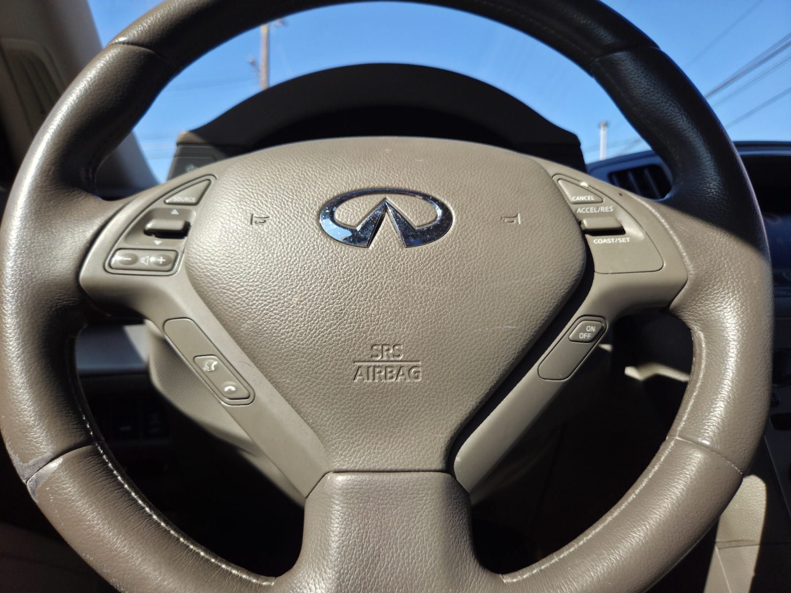 Used 2010 INFINITI G37 Journey w/ Premium Pkg RWD image 14