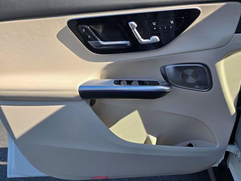 New 2026 Mercedes-Benz GLC 300 4MATIC image 33