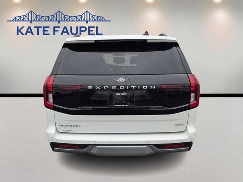 Certified 2025 Ford Expedition Max Platinum w/ Driver's Package AWD/4WD image 6