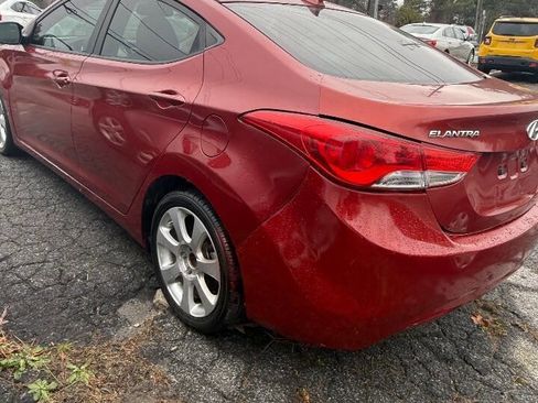Used 2011 Hyundai Elantra Limited image 3