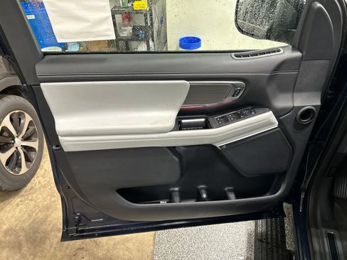 New 2027 Ford Expedition Platinum AWD/4WD image 14