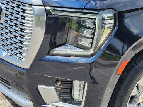 Used 2022 GMC Yukon XL Denali AWD/4WD image 28