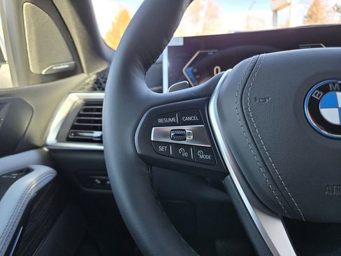 New 2026 BMW X5 xDrive50e w/ Premium Package image 30