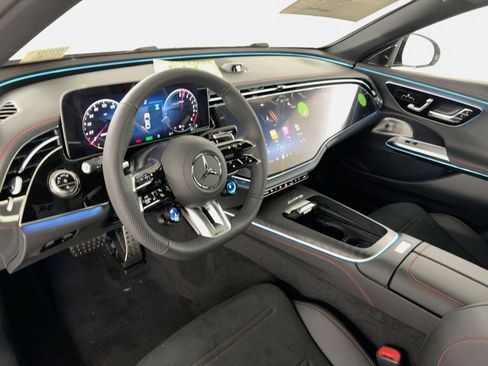 New 2026 Mercedes-Benz E 53 AMG e 4MATIC Sedan image 4