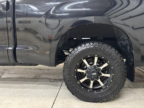Used 2012 Toyota Tundra 4x4 Double Cab w/ SR5 Pkg image 6