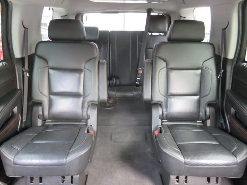 Used 2020 Chevrolet Tahoe LT image 25