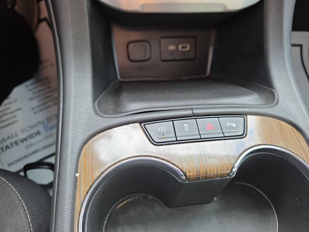 Used 2020 GMC Acadia SLE FWD image 21