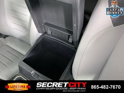 Used 2025 Toyota Tacoma TRD Sport AWD/4WD image 24
