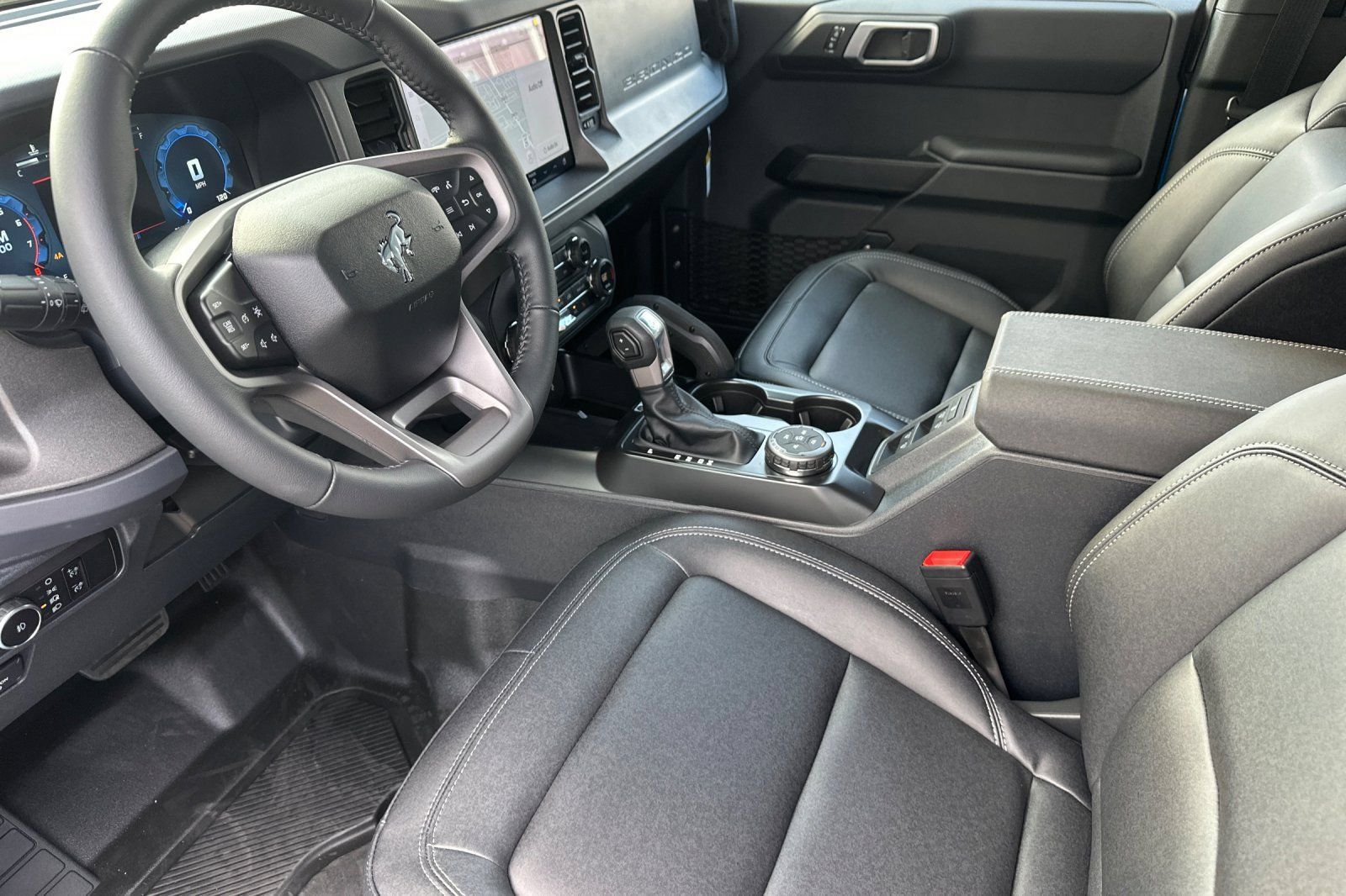 New 2026 Ford Bronco Big Bend w/ Black Diamond Package AWD/4WD image 10