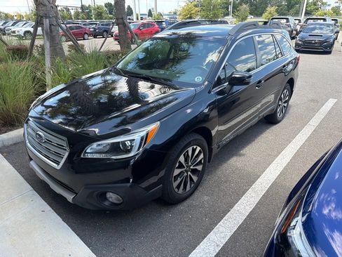 Used 2016 Subaru Outback 2.5i Limited AWD/4WD image 1