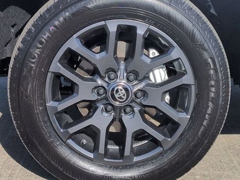 New 2026 Toyota Tundra Platinum image 9