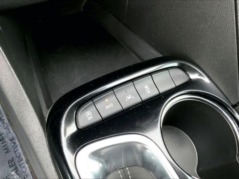 Used 2024 Buick Encore GX Sport Touring image 31