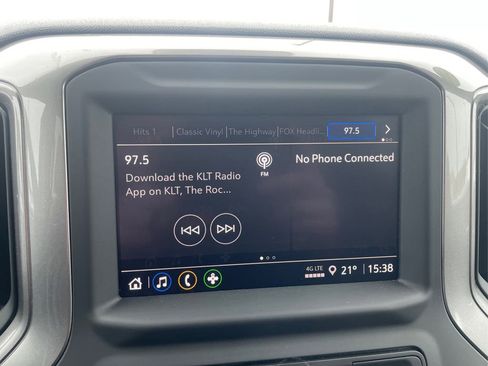 Used 2024 Chevrolet Silverado 1500 Custom Trail Boss w/ Dark Appearance Package image 14