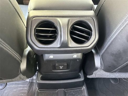 Used 2021 Jeep Wrangler Unlimited Sahara w/ Cold Weather Group image 17