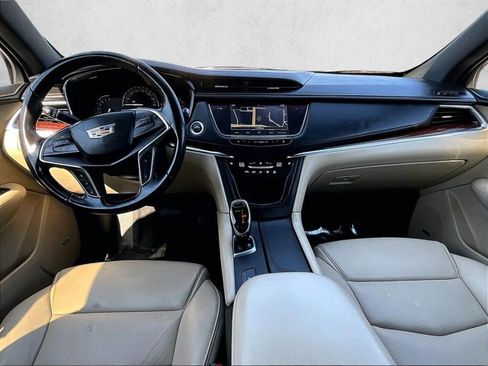 Used 2018 Cadillac XT5 Luxury w/ Driver Awareness Package image 16