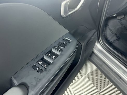 New 2025 Kia K4 LXS image 16