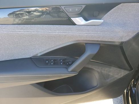 New 2026 Volkswagen Tiguan S FWD image 21