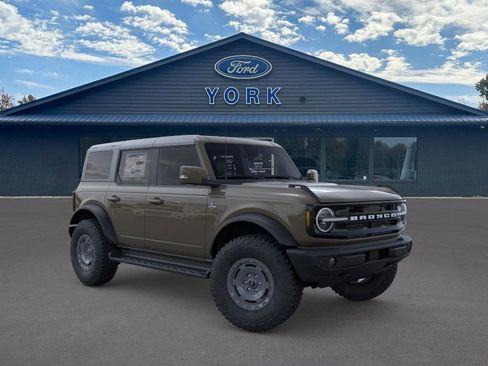 New 2025 Ford Bronco Outer Banks w/ Sasquatch Package image 7