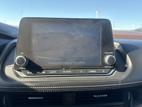 Certified 2023 Nissan Rogue SV image 42