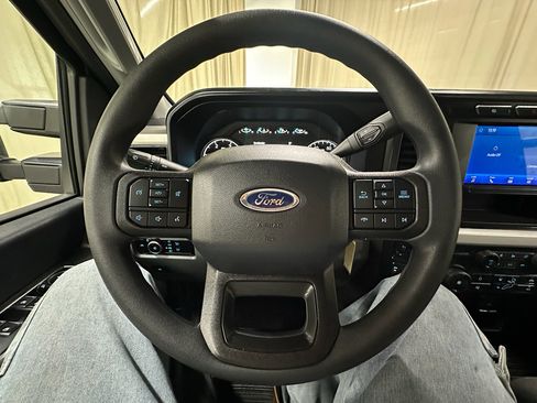 Used 2023 Ford F350 XLT image 30