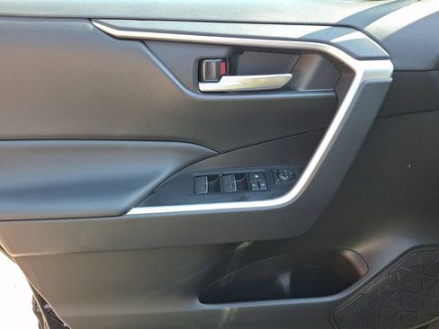 Used 2025 Toyota RAV4 XLE w/ Convenience Package AWD/4WD image 15