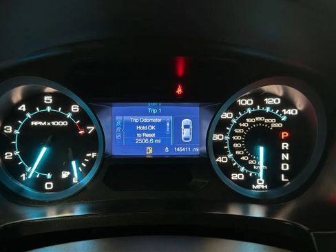 Used 2014 Ford Explorer XLT FWD image 11