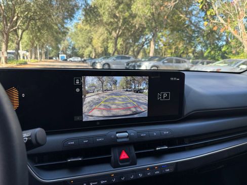 Used 2025 Kia K4 LXS image 17