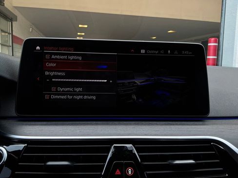 Used 2021 BMW 530i w/ Premium Package RWD image 38