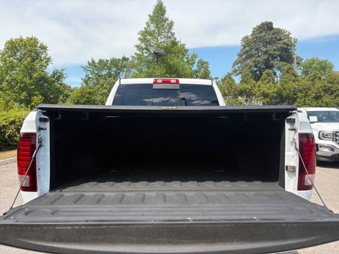 Used 2017 RAM 2500 Laramie w/ Sport Appearance Group AWD/4WD image 16