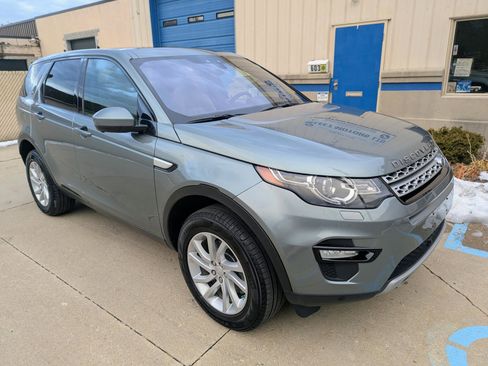 Used 2018 Land Rover Discovery Sport HSE image 12